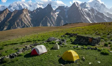trekkers camping at patundas meadows
