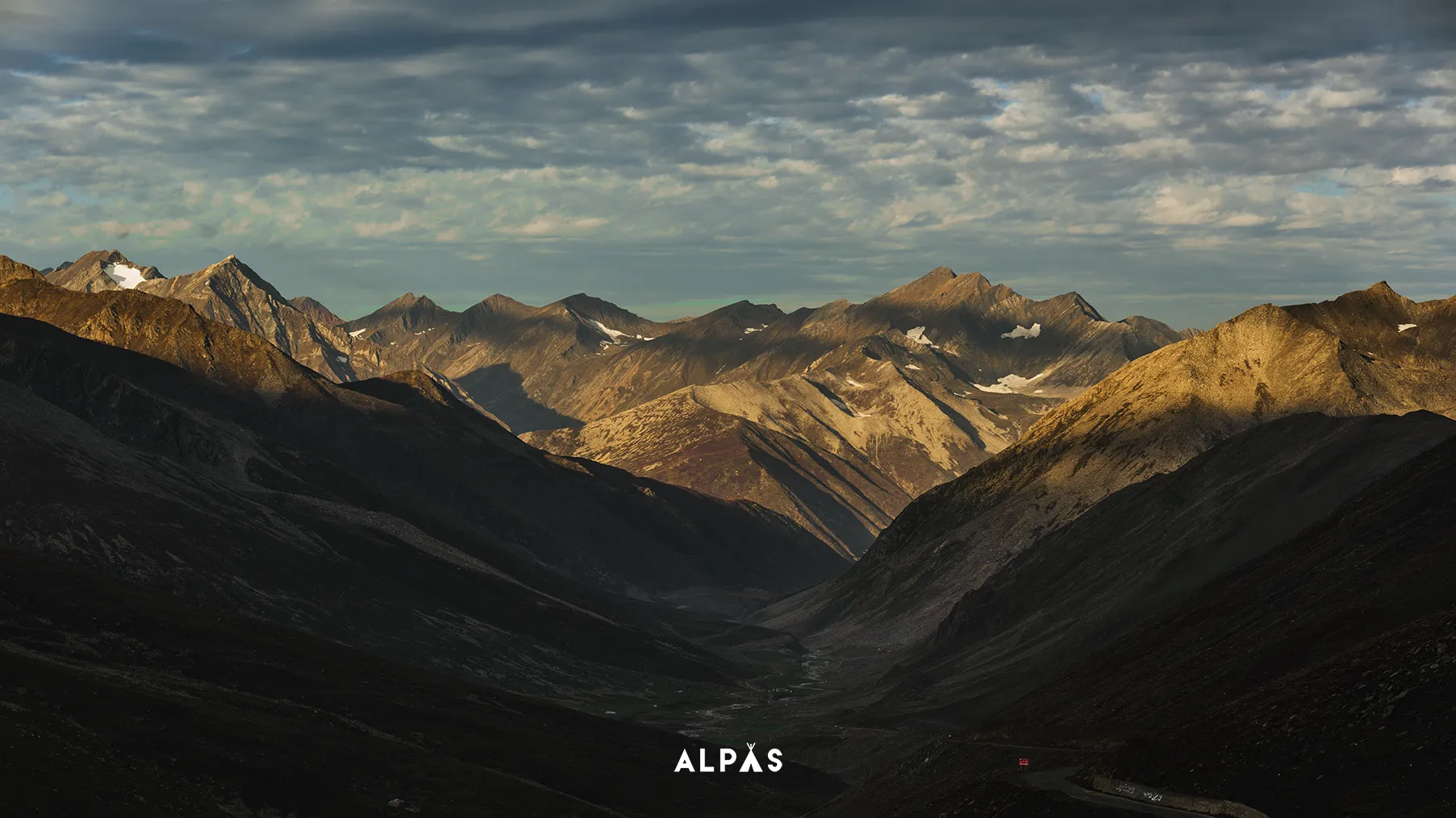 Babusar Pass (Babusar Top) Travel Guide: Routes, Weather & Travel Tips